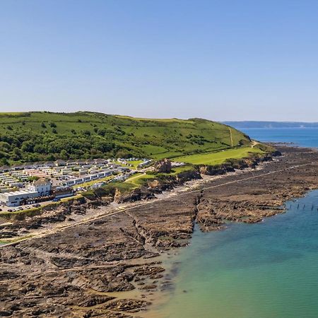 Deluxe Lundy View Villa With Sea Views ウエストワード・ホー エクステリア 写真
