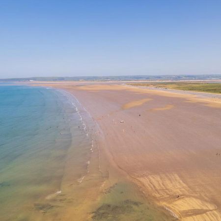 Deluxe Lundy View Villa With Sea Views ウエストワード・ホー エクステリア 写真