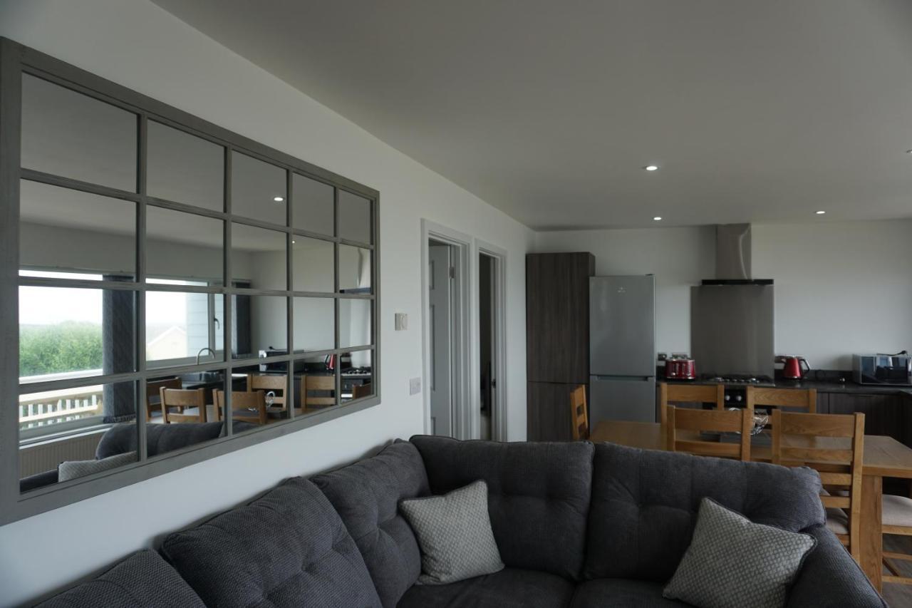 Deluxe Lundy View Villa With Sea Views ウエストワード・ホー エクステリア 写真
